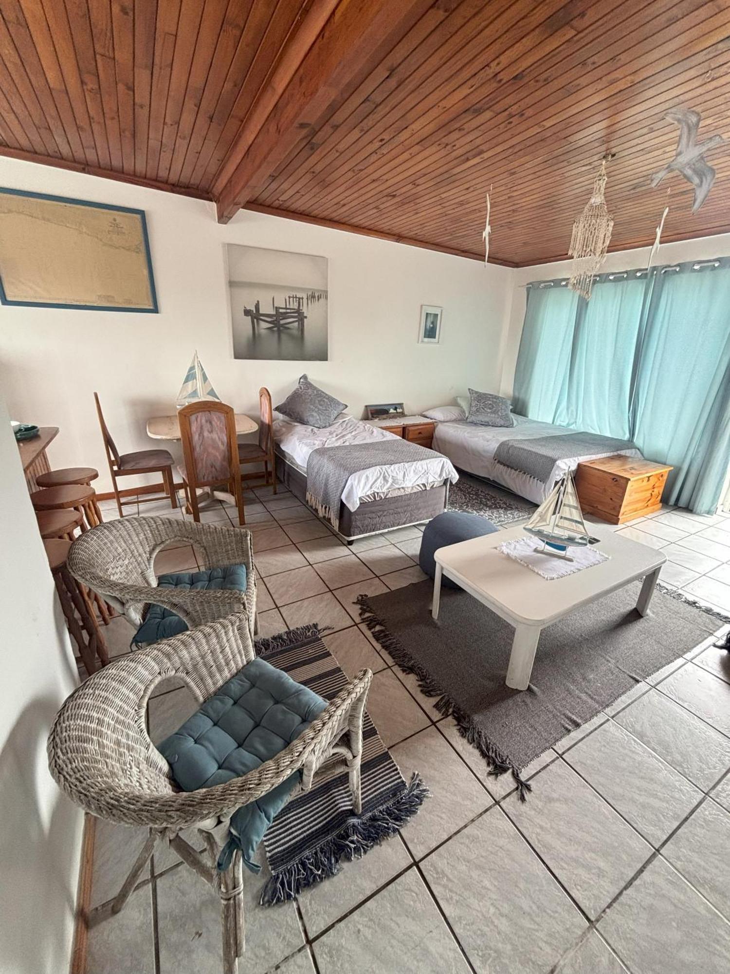 Seal Point Apartments Cape St. Francis Ngoại thất bức ảnh